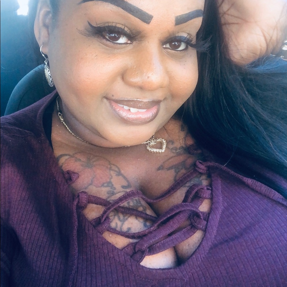 Meet your Posher, Candance